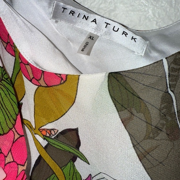 Trina Turk | Magnolia Floral Printed Silk Blouse size XL - Picture 9 of 9